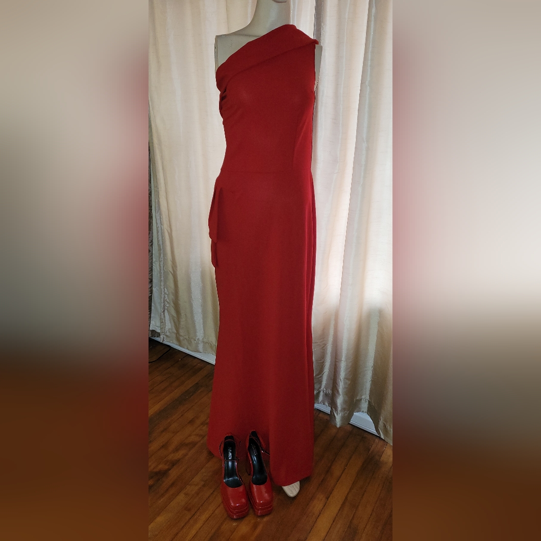 One Shoulder Maxi